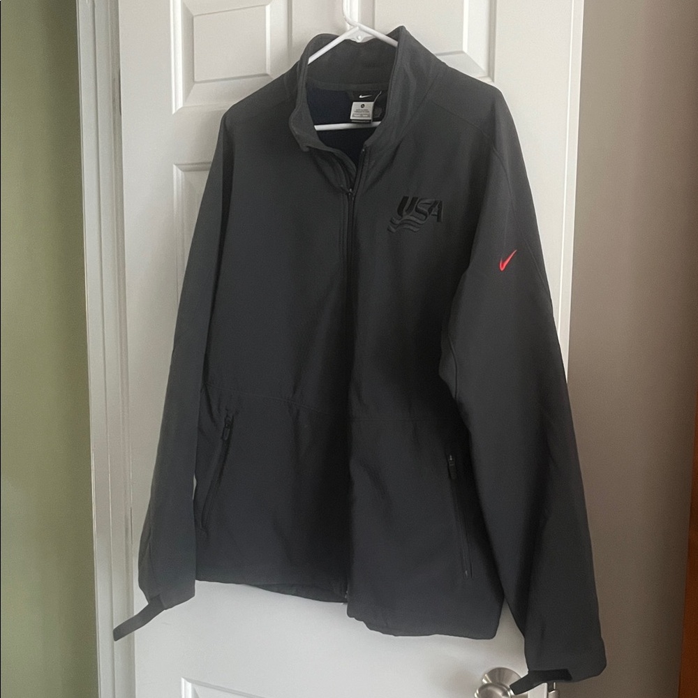 Nike Men's Dark Gray USA Hockey Jacket  Windbreaker